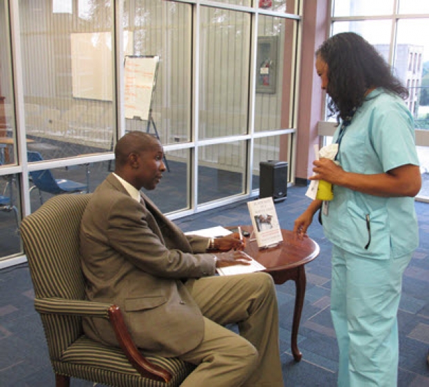 Book reading sheds light on race and medicine